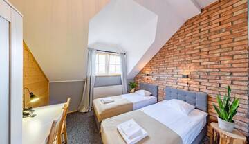 Фото номера Двухместный номер с 1 кроватью Отели типа «постель и завтрак» Hotel Czerwone Korale г. Cielimowo 10
